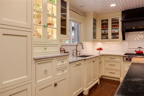 Off White Shaker Cabinets With Textured Glass Kitchen And Bath Design