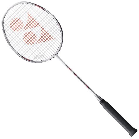 With round shape frame , you will get enlarge sweet spot by which you can effectively hit the shuttle and win the point. Raket Yonex Carbonex 9 Sp