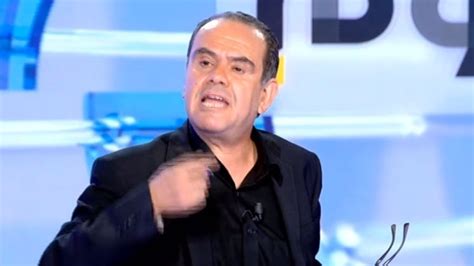 20 hours ago · دعا حزب النهضة، أكبر الأحزاب في تونس، اليوم الثلاثاء، إلى حوار وطني لإخراج البلاد من الأزمة، وذلك بعد اتهامه الرئيس قيس سعيد بالانقلاب إثر إقالته رئيس الوزراء وتجميد عمل البرلمان. قناة الحوار التونسي تعتذر عن لفظ صدر عن لطفي العماري