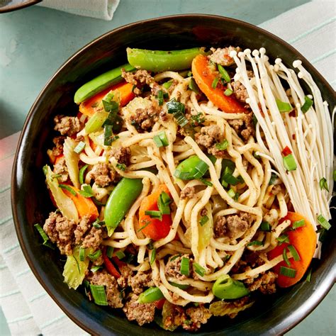 Die speisen sind scharf, würzig und voller geschmack. Recipe: Spicy Lamb & Beef Noodles with Sichuan Peppercorns ...