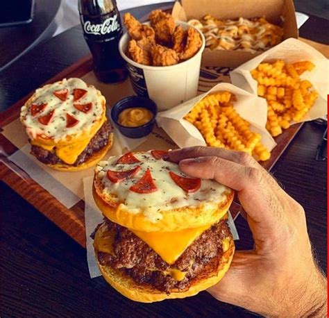 This Is How You Do A Pizza Burger Cheeseburgers