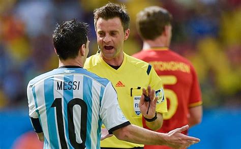 El anfitrión, brasil, cayó goleado de manera. Arbitro de la final de Brasil 2014: Alemania Vs. Argentina