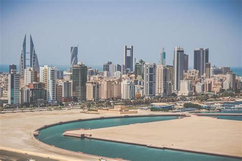 Bna is the official conveyor of bahrain's news and events and the main source of the kingdom's news locally and abroad. La conférence de Bahreïn et la grande omission ...