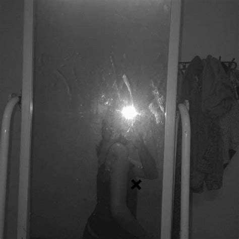 black and white mirror selfie with flash mirror ideas