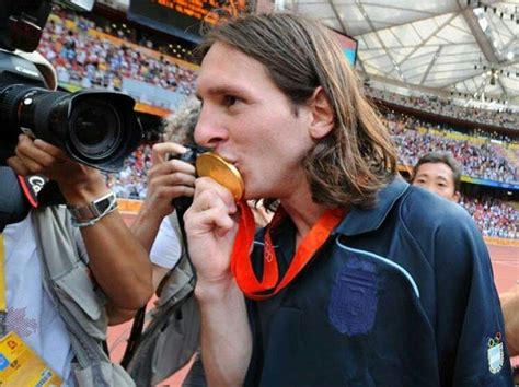 Check spelling or type a new query. Campeon olimpico #Messi #D10S #Oro | Messi, Campeones