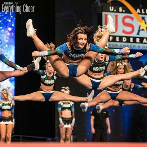 Pin By Cassie On Goals Cheer Stunts Cheer Pictures Cheerleading