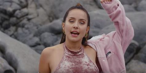 Born denise sofia rosenthal schalchli on 8th. Denise Rosenthal maravilló al público de Fiss Biobío 2019