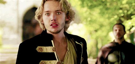 King francis will die in the upcoming third season of the series. Reign-Francis-Heartbroken.gif