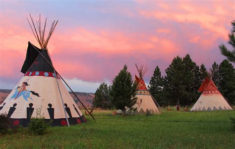 Romantic tepee camping in joseph, oregon. Top Luxury Tent & Yurt Camping Sites | Lodges, Oregon ...