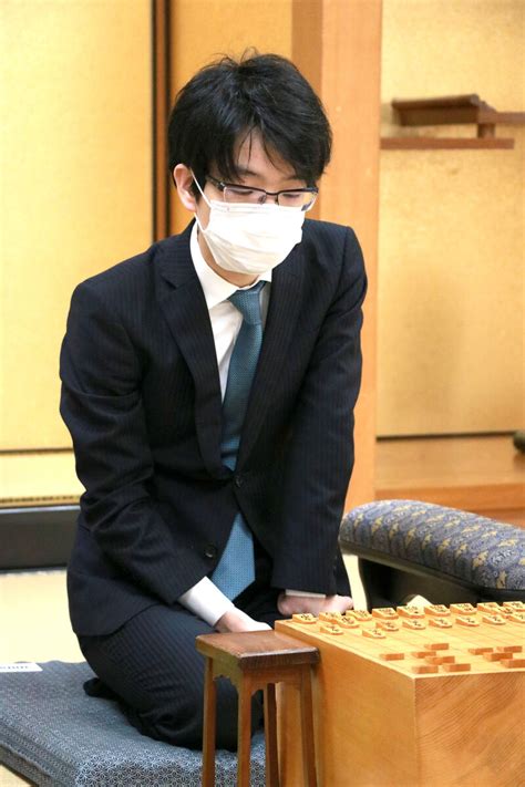 上原亜衣 立花美涼 新山あかり 羽月希 藤井未来. "キラー"豊島将之竜王が藤井聡太王位への挑戦権獲得!羽生 ...
