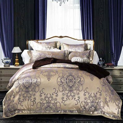 Global online bedding shop that offers 100% 25mm mulberry silk bedding, silk duvet covers, and more! 4 6pcs Jacquard Silk Bedding Sets Luxury Embroidered duvet ...