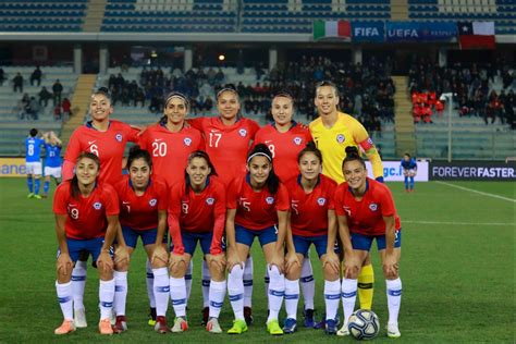 La roja femenina goleó a argentina y clasificó al mundial de francia. Selección Chilena Femenina se medirá ante Jamaica de cara al Mundial de Francia 2019 | Radio Sport