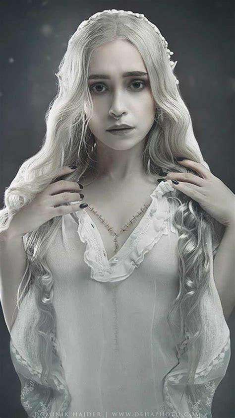 Pin By William On Nefthis In 2020 Cosplay Targaryen Game Of Thrones