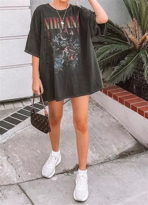 Aesthetic Oversized T Shirt Outfits Kereen Blogreactions