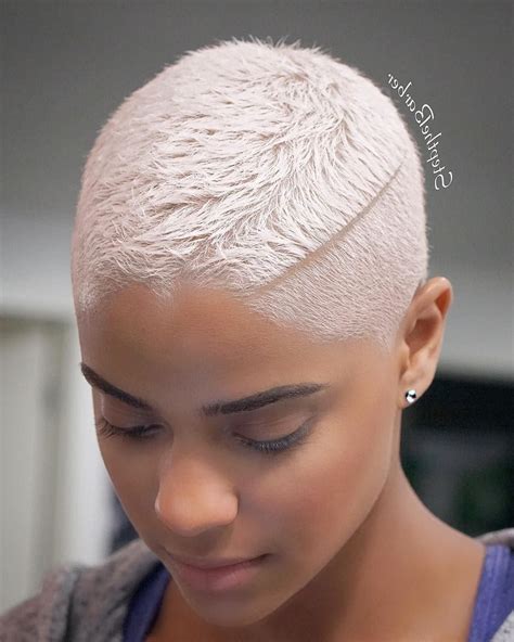 Short blonde haircuts with layers in the back provide a gorgeous side view thanks to the lift of the crown section. 2020 Popular Short Silver Crop Blonde Hairstyles