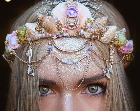 A crown is a circular ornament, usually made of gold and jewels, which a king or queen wears on their head at official ceremonies. Mermaid crowns have dethroned flower crowns and we couldn ...