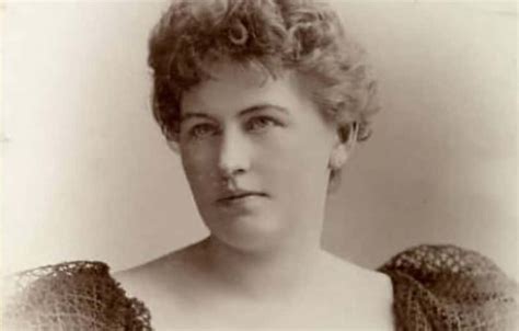Fierce Facts About The Unsinkable Molly Brown Survivor Of The Titanic