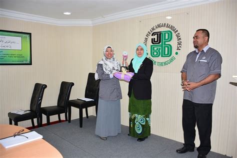 190 adalah bas ke jabatan perancangan bandar dan desa semenanjung malaysia terakhir di kuala lumpur. Portal Rasmi PLANMalaysia Negeri Terengganu - MESYUARAT ...
