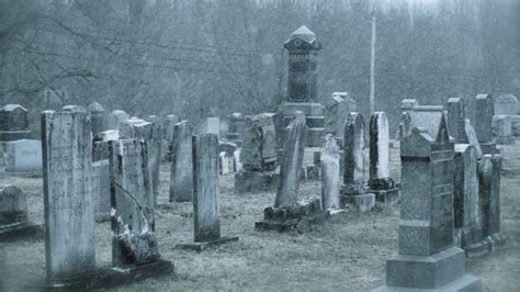 El Cementerio Embrujado Donde Los Muertos Se Manifiestan En Cuerpo
