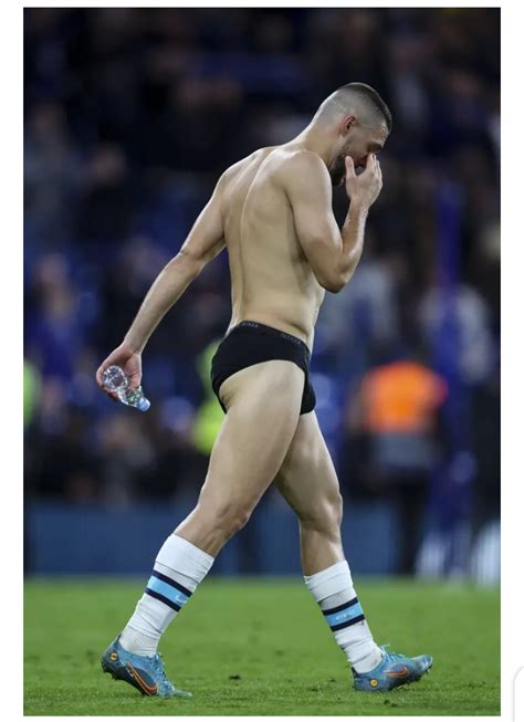 Chelsea S Mateo Kovacic Stripped To His Underwear As Walked Off The
