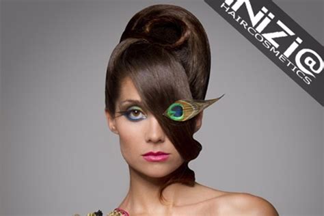 Inizi@ HairCosmetics te regala un asesoramiento de imagen y un tinte de pelo