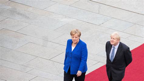 Merkel Giver Briter 30 Dage Til At Finde Bagstopper Løsning — Fødevarewatch