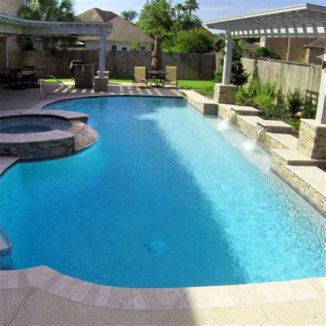 A Swimming Pool In Katy Tx 75000 100000 Platinum Pools Custom Swimming Pool Pool