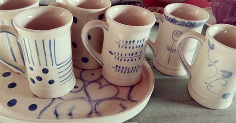 Sobre una princesa que durmio 100 años hasta que el principe azul la despertó con un beso. Pocillos de cafe Pintado a mano Azul azul | Pocillo de ...