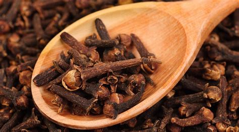 7 Benefits Of Including Cloves In Your Daily Diet You Should Know About