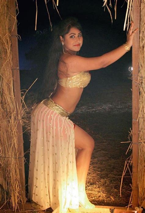 45 Hot Photos Of Priyanka Pandit Bhojpuri Actress Wiki Bio Movies Instagram Mms Scandal Video