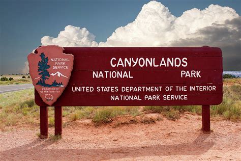 Canyonlands National Park Signage 01 Mixed Media By Thomas Woolworth