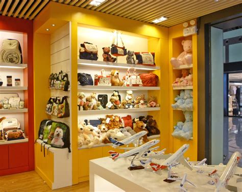 Gifts & crafts processing gift sets chinese traditional garments processing services ethnic garments. "Gift to Give" Chain Store in Airports across China (2011 ...