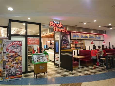 This mall has an egyptian. Sleep Walk: NY Steak Shack Sunway Pyramid Shopping Mall～