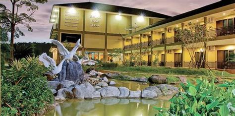 Dangau Resort Singkawang 호텔 리뷰 And 가격 비교