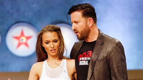 Ist laura schwanger michael wendler luftet das baby geheimnis stern de : Laura Müller: Schwanger? DAMIT hat sie sich verraten | InTouch
