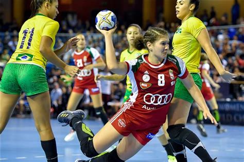 „látszott a dánokon, hogy egy kicsit remegtek. Női kézilabda junior-vb - Norvégokat legyőzve ...
