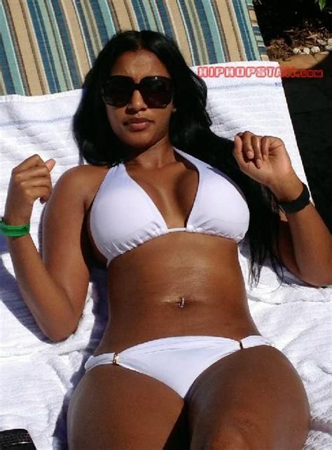 She was brought up by her parents in canada. Bernice Burgos Dating - MURDOCH MYSTERIES' STAR YANNICK ...