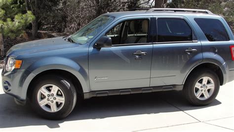 Research the 2010 ford escape at cars.com and find specs, pricing, mpg, safety data, photos, videos, reviews and local inventory. 2010 Ford Escape Hybrid - Pictures - CarGurus