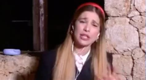 Dai fiori a gregoraci alle vacanze con barbara d'urso entrambe single, le due conduttrici sarebbero corteggiate da tale francesco zangrillo (che niente ha a che fare con alberto, primario del san raffaele di milano) A Live non è la d'Urso spunta l'amante di Francesco ...