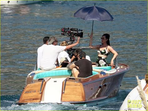 Photo Katy Perry Films Dg Commercial Boat Capri 19 Photo 4790424