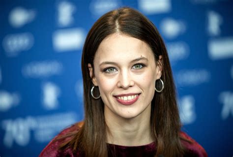 Europäischer Filmpreis Schauspielerin Paula Beer Ausgezeichnet Der Spiegel