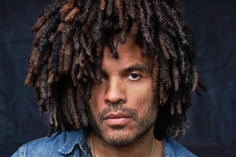 Lenny Kravitz Is Still Ripped Rocking And Letting Love Rule