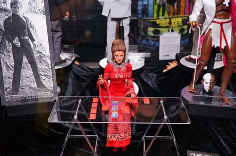 SDCC 2017 Gallery Sideshow Sixth Scale Figures The Toyark News