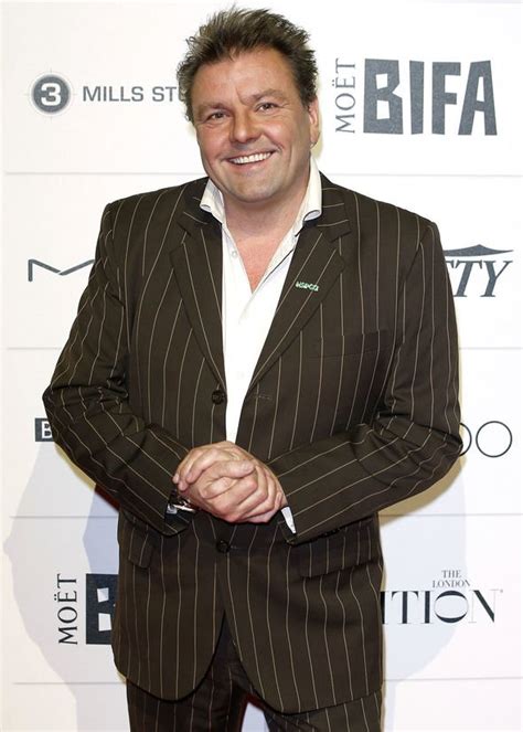 Jun 17, 2021 · homes under the hammer's martin roberts was left shaken by a 'highly illegal' find in the middle of a house tour. Homes Under The Hammer host Martin Roberts sparks FRENZY ...