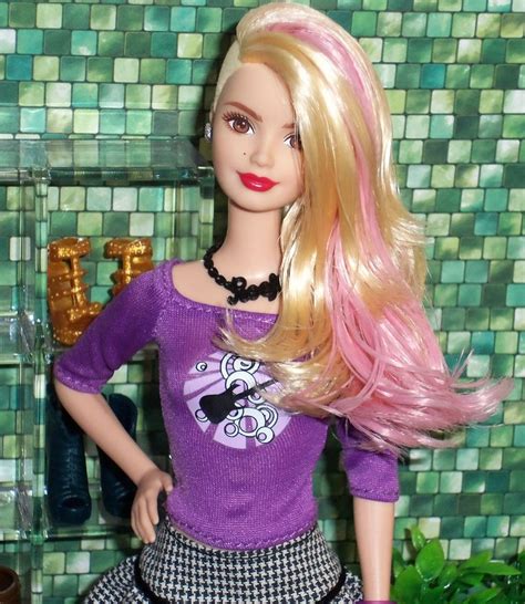 Barbie Fashionista Side Shaved Head Blonde Barbie Ooak Style By Aneka La Girl Girl Glam Doll