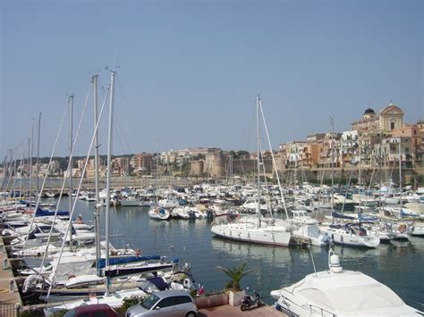 Normalmente 129 trenioperano settimanalmente, anche se gli orari possono variare nel fine settimana. MARINA DI NETTUNO C.N. S.P.A. Porto Turistico in provincia ...
