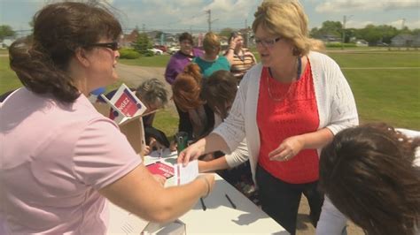 We Have Members Eating At The Food Bank Workers Want Payroll Fiasco Fixed Cbc News