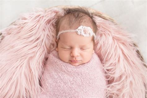 150 Gorgeous Middle Names For Ava The Mummy Bubble