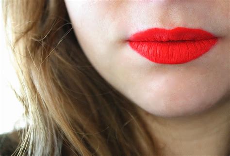 Throw Me Something Beautiful How To Wear A Bold Lip