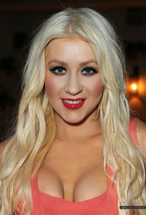 The Pop Star Christina Aguilera Revealed On Twitter About Engaging With Matthew Rutler ~ Latest